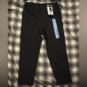 Gap Fit Cropped Leggings